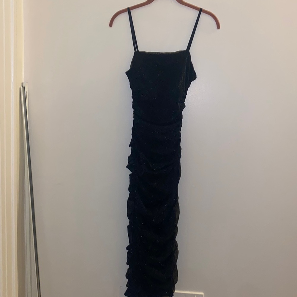 Large Long Black Runched Glitter Dress